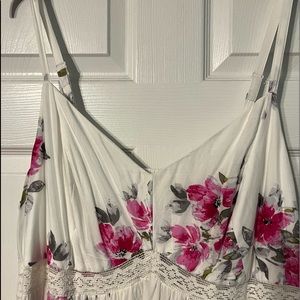 White Floral Dress with Lace Accents. Torrid size 3.